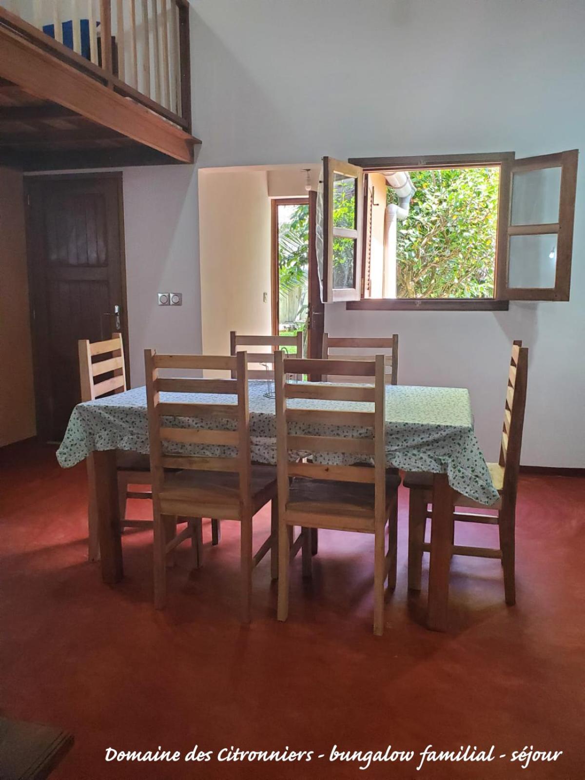 Les Citronniers Bed & Breakfast Ile Sainte-Marie Bagian luar foto